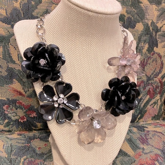 Charming Charlie Jewelry - Charming Charlie Black Statement Necklace